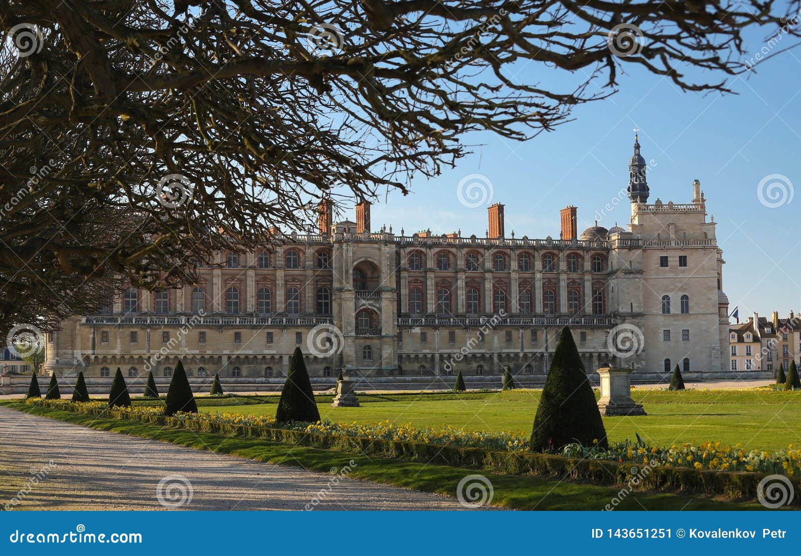 saint-germain-en-laye castle located around 13 miles west of paris. it was fortified hunting-lodge. saint-germain-en-laye, france