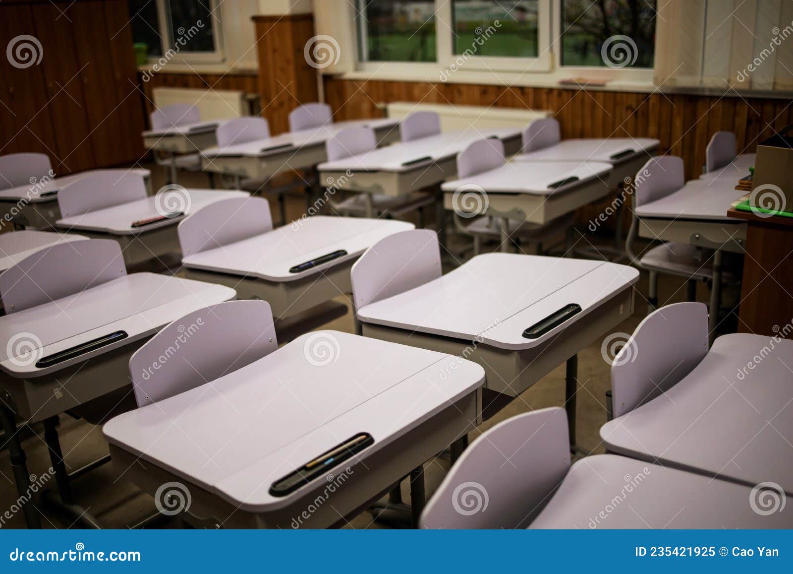 Sala De Aula Vazia Na Escola Imagem de Stock - Imagem de infância