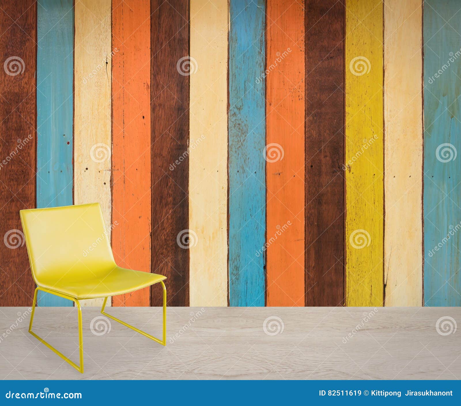 Sala De Estar Con La Silla Amarilla Imagen de archivo Imagen de