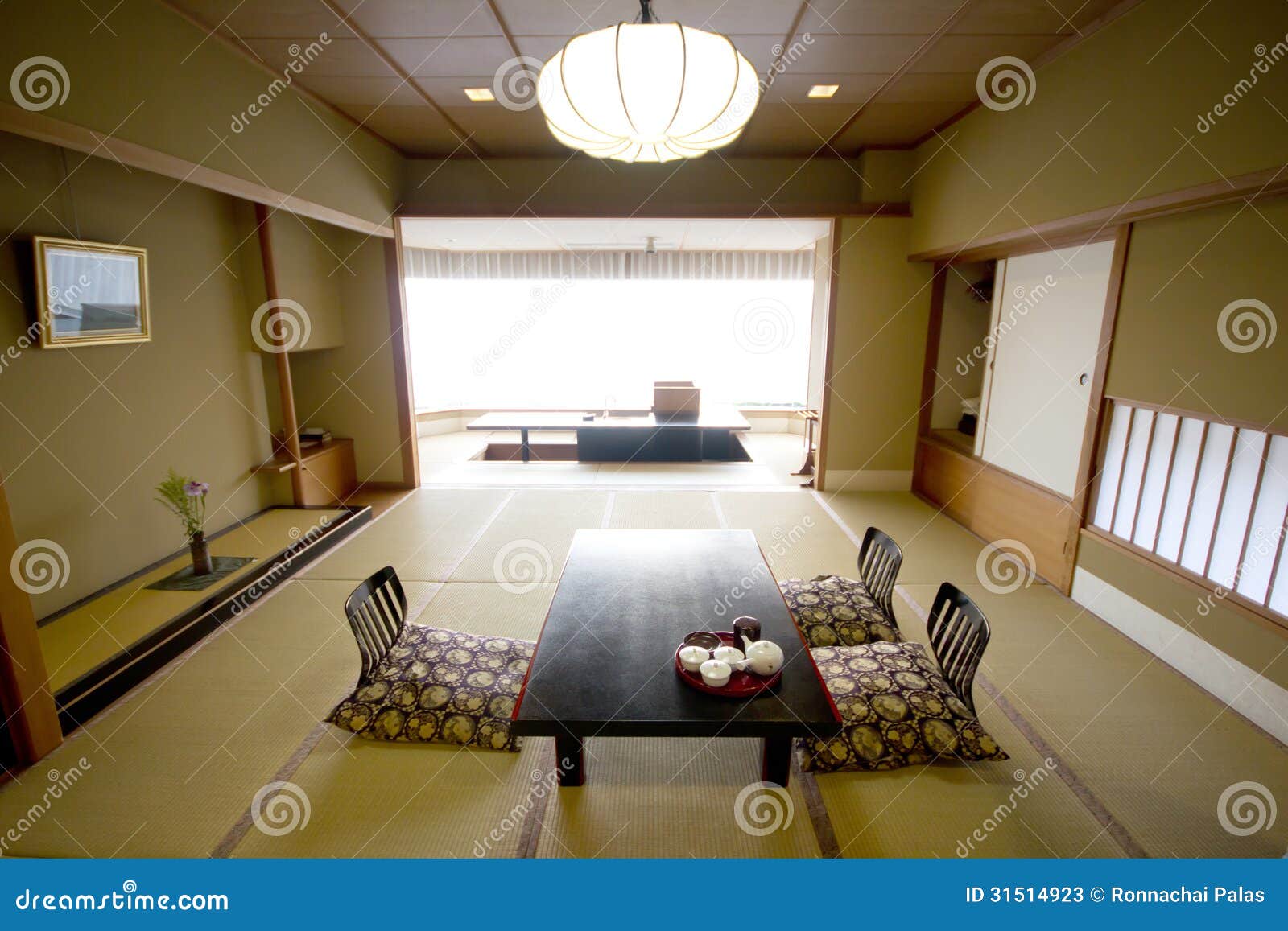 Sala japonesa tradicional imagem de stock. Imagem de quarto - 31514923
