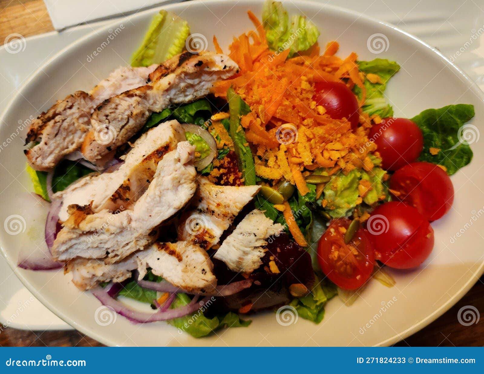 Salad Bowl with Chicken, Carrot, Tomato, Lettuce and Beetroot Stock ...