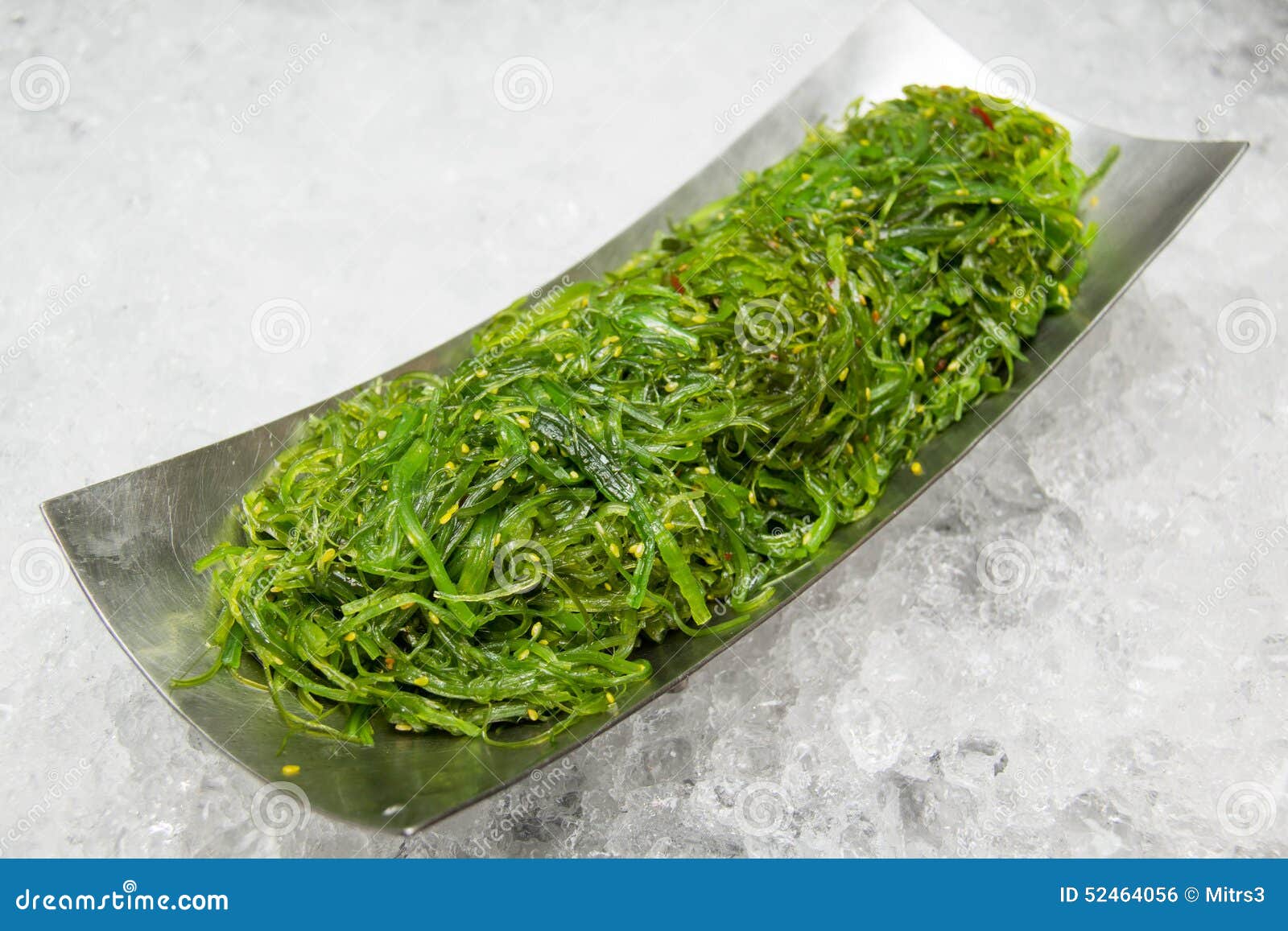 Salade japonaise d'algue photo stock. Image du lame, fond 52464056