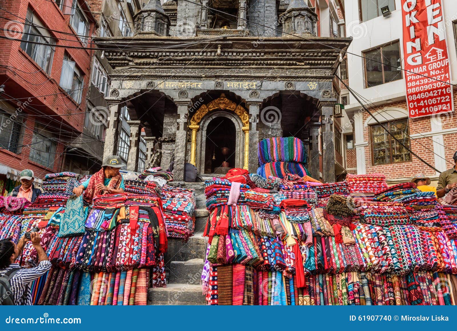 Sale Of Wool Blankets In Thamel Market In Kathmandu Nepal | Free ...