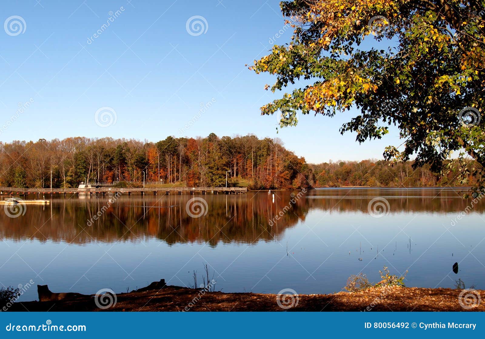 Salem Lake foto de archivo. Imagen de exterior, calma 80056492