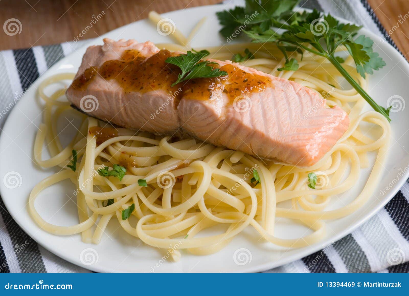 Salmon with spaghetti stock image. Image of dine, culinary - 13394469