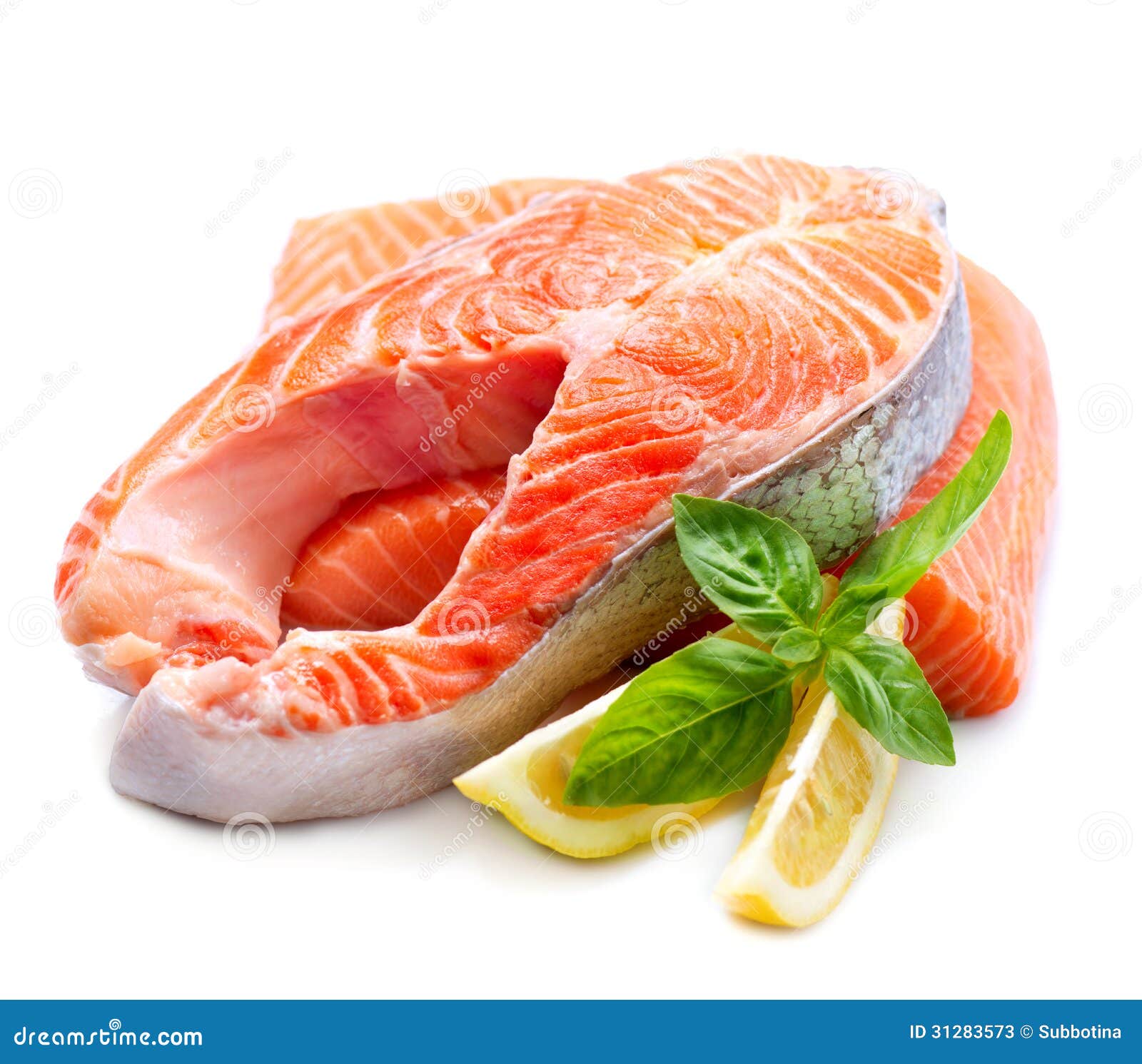 Salmon Steak crudo imagen de archivo. Imagen de hierbas 31283573