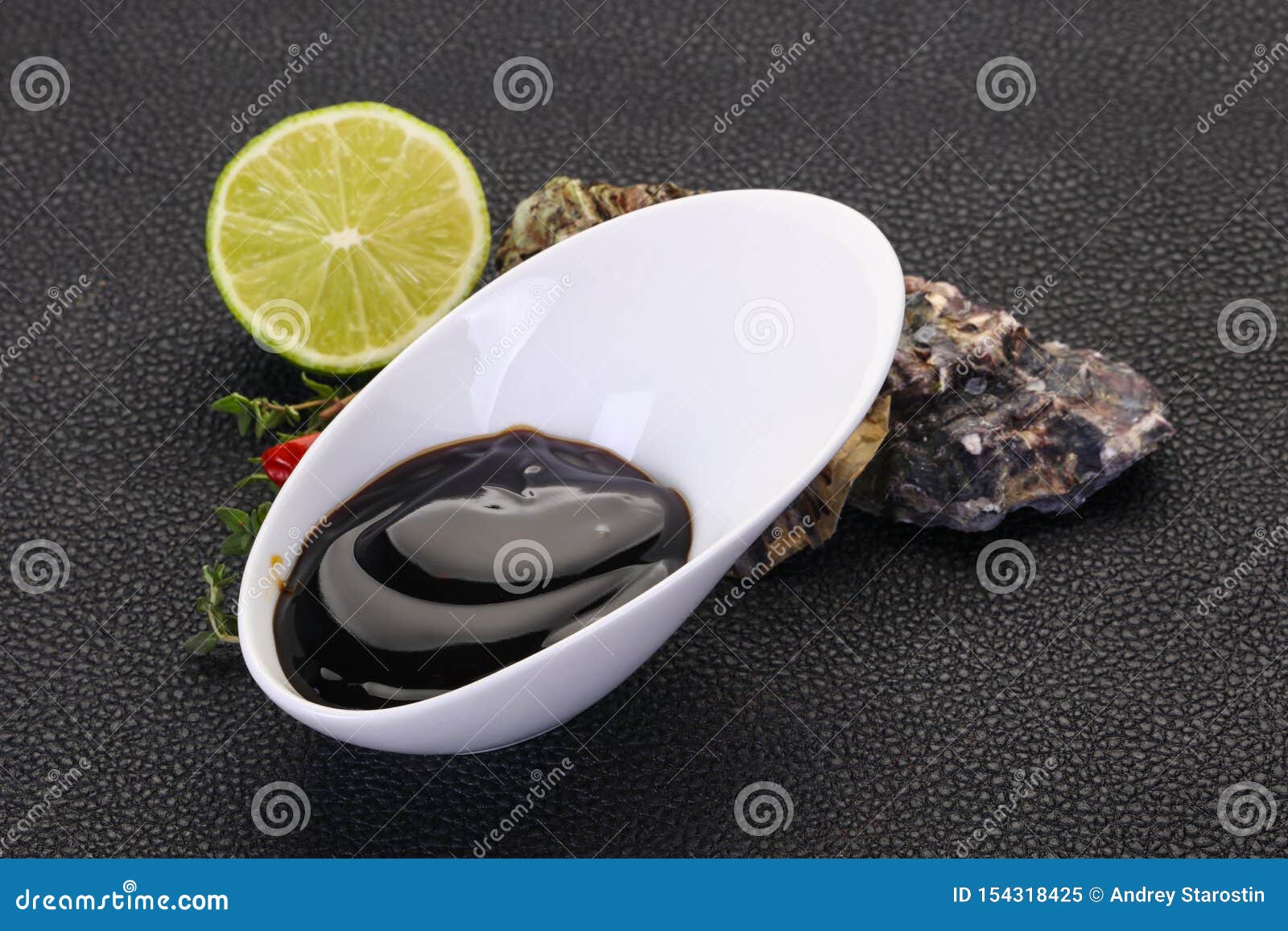 Salsa Tradicional De La Ostra Imagen de archivo Imagen de aislado