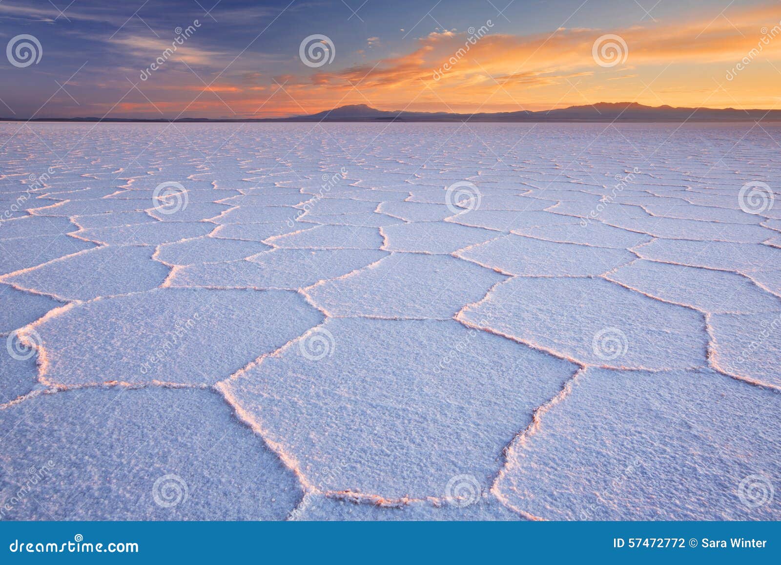 salt flat salar de uyuni in bolivia at sunrise