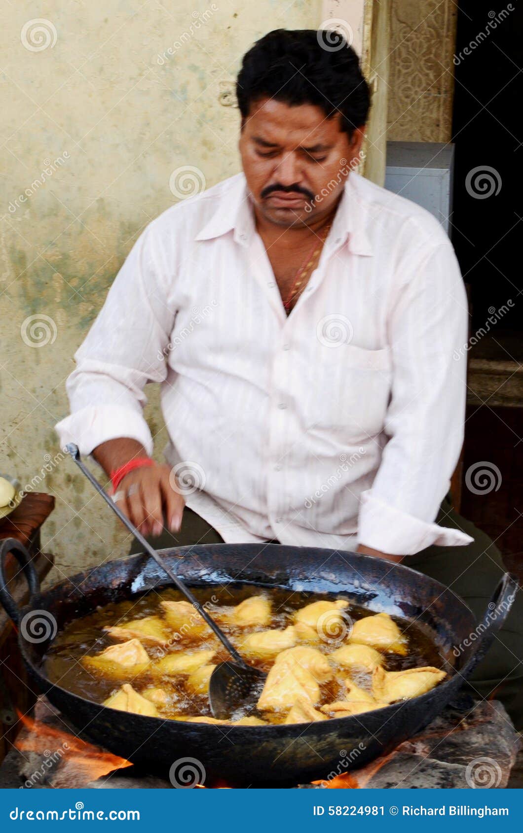 Samosa Maker, Nawalgarh, India Editorial Photo - Image of cook