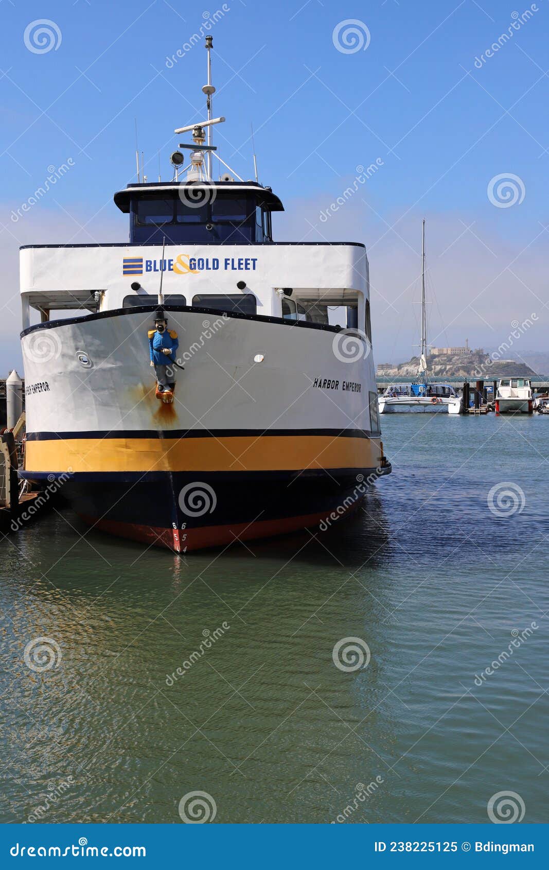 The San Francisco Bay Ferry Editorial Image Image of deck, tourist