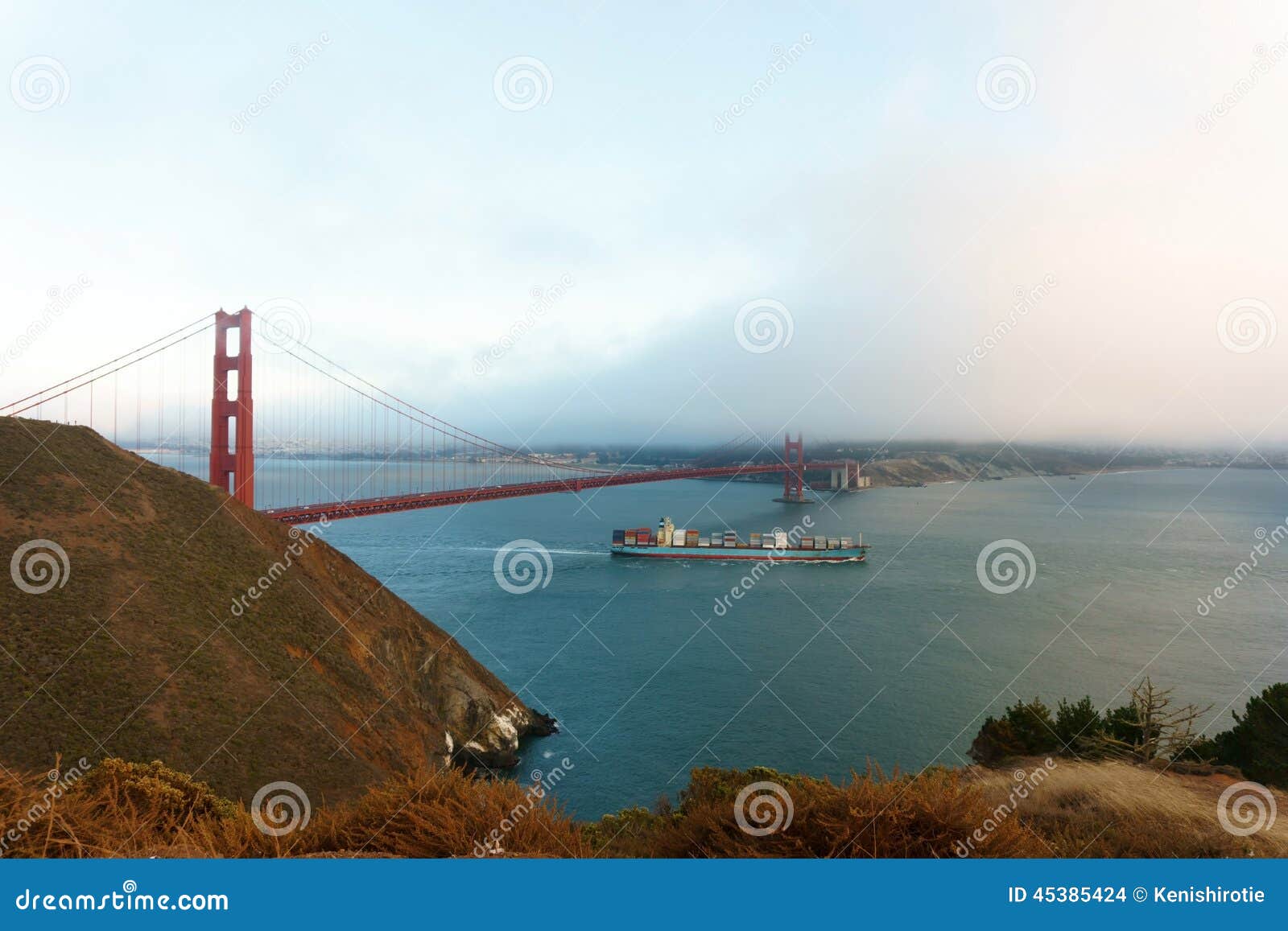 San Francisco golden gate bridge. Panoramaansicht von berühmtem Golden gate bridge in San Francisco