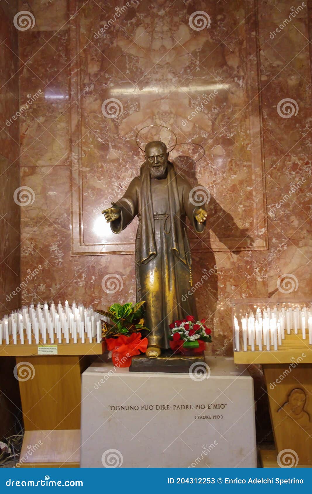 San Giovanni Rotondo - Italy - Statue of Padre Pio Editorial Stock Photo -  Image of saint, miracle: 204312253