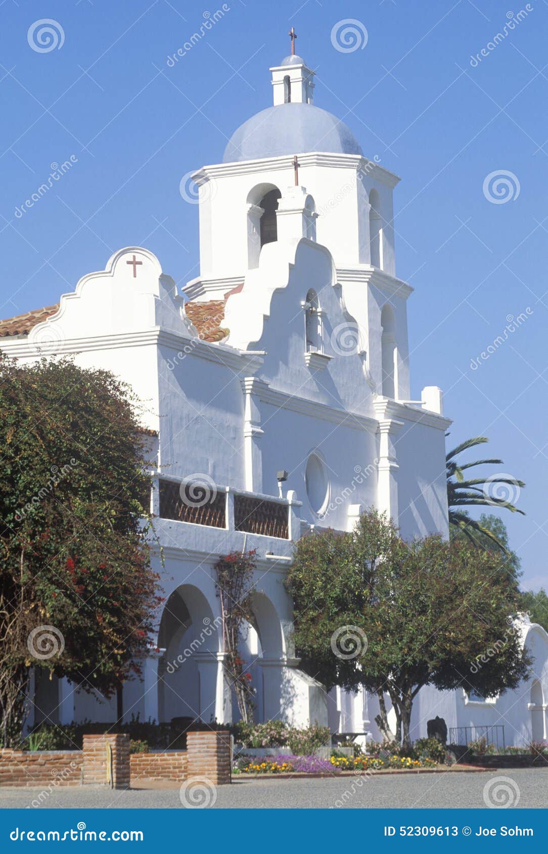 the san luis regional mission church de francia in san diego california