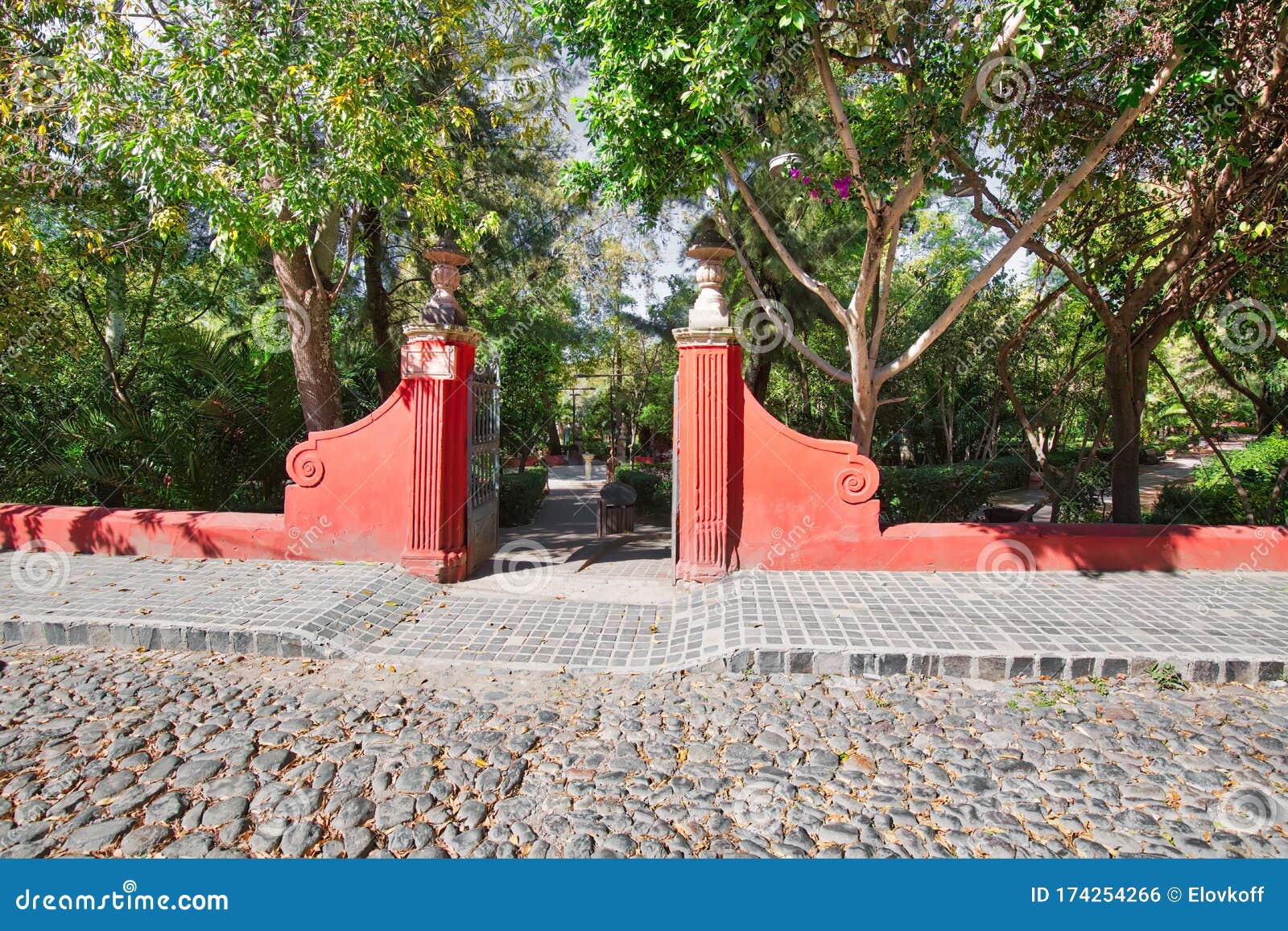 san miguel de allende, benito huarez park in zona centro in historic city center