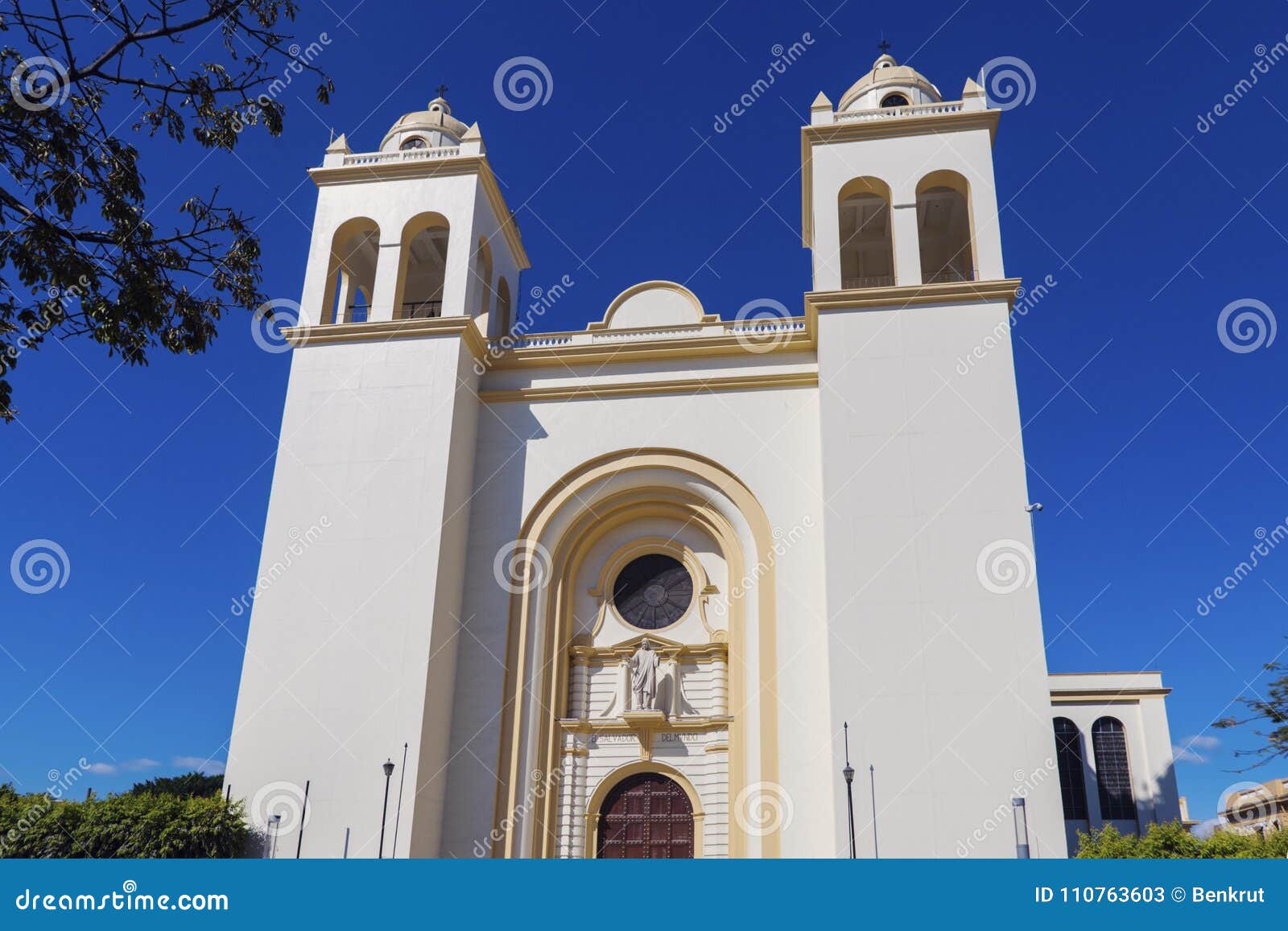 san salvador cathedral