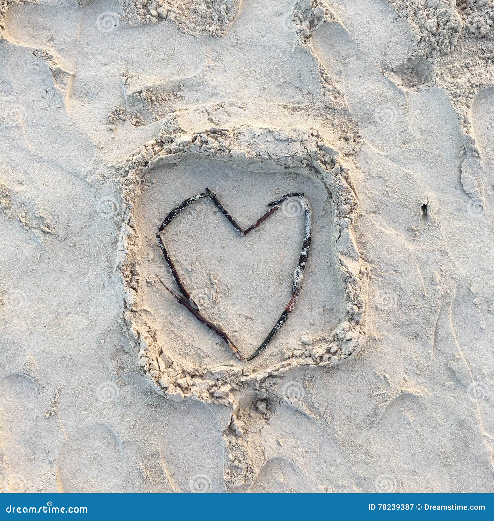 Sand heart stock image. Image of hawaii, heart, draft 78239387