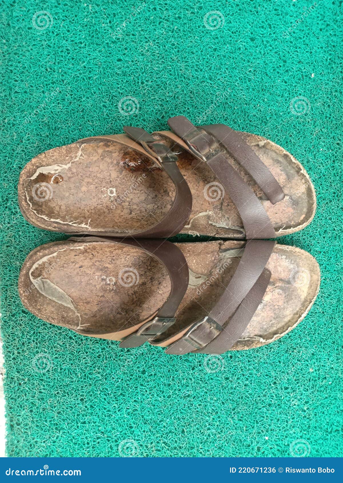 chanclas rotas