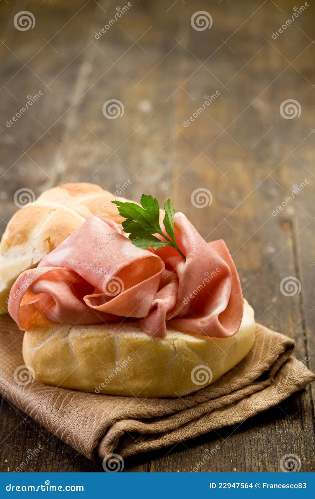 Sandwich Mit MortadellaWurst Stockfoto Bild von traditionell, nahrung 22947564