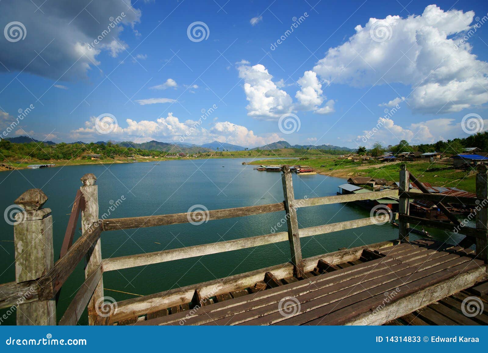 sangkhlaburi artificial lake from saphan mon