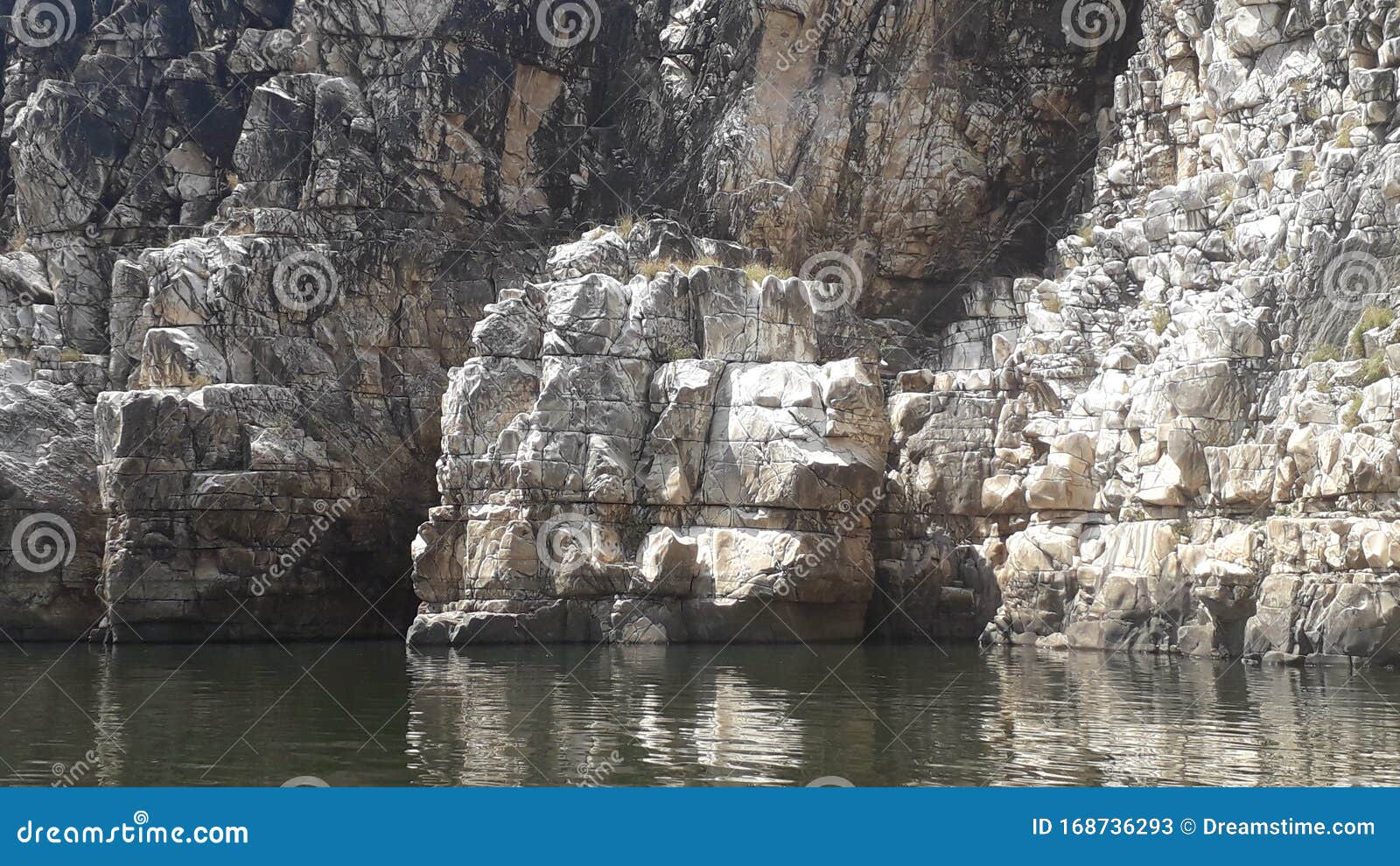 sangmarmar vally, marble rocks, stones,  river, jabalpur