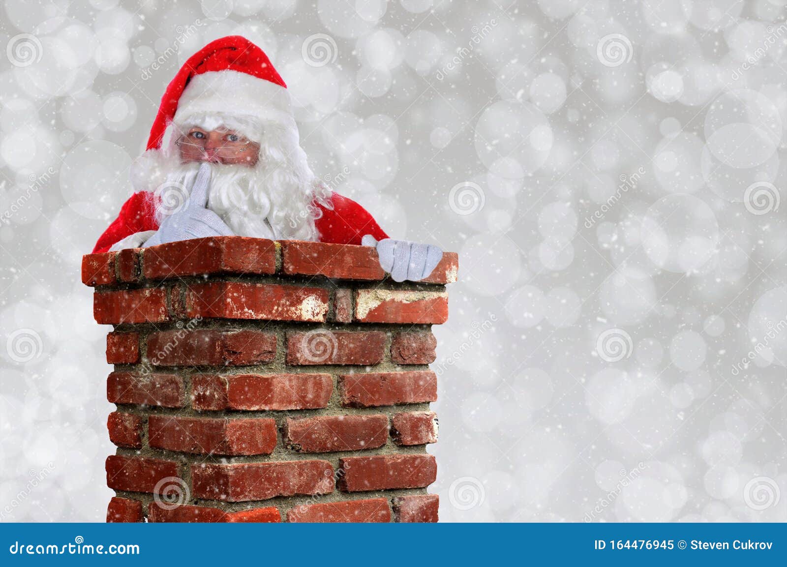 Santa Stuck Climbing Down Chimney Home for Holidays Salt and Pepper Shaker Set