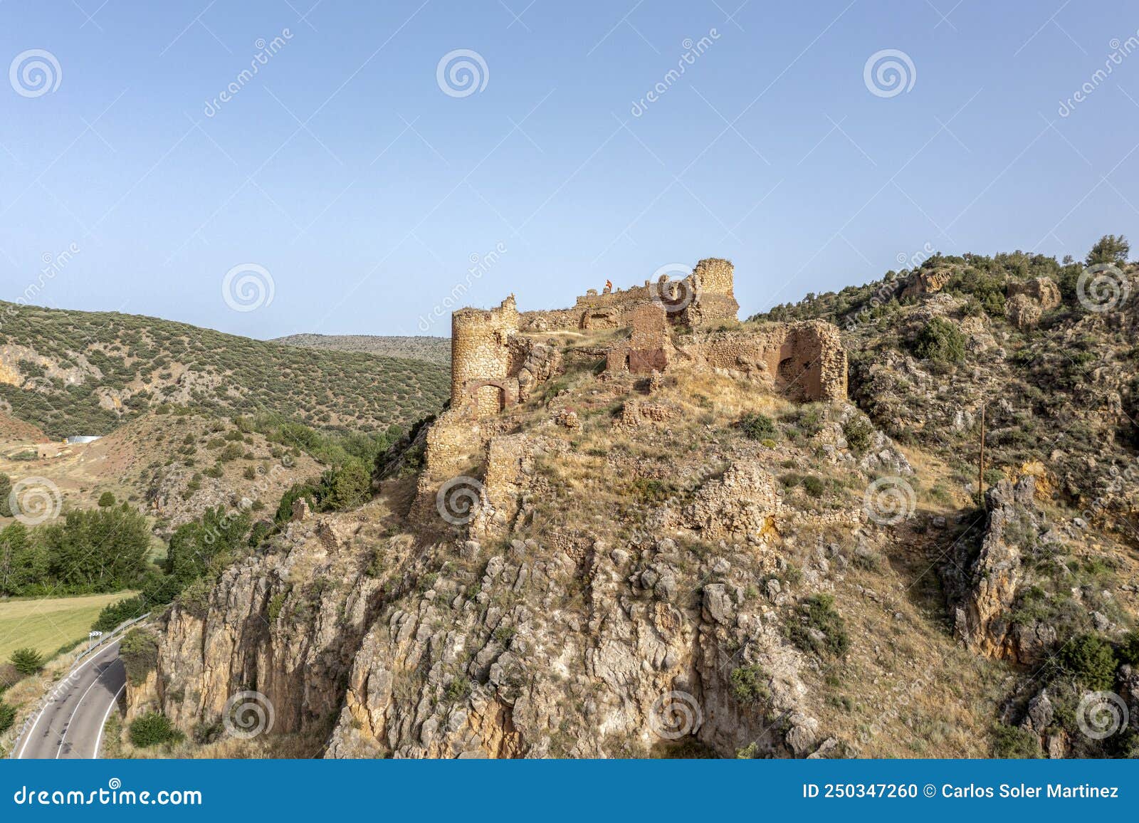 santa croche castle is a medieval castle built on the site of santa croche, on the outskirts of the town of albarracin, province