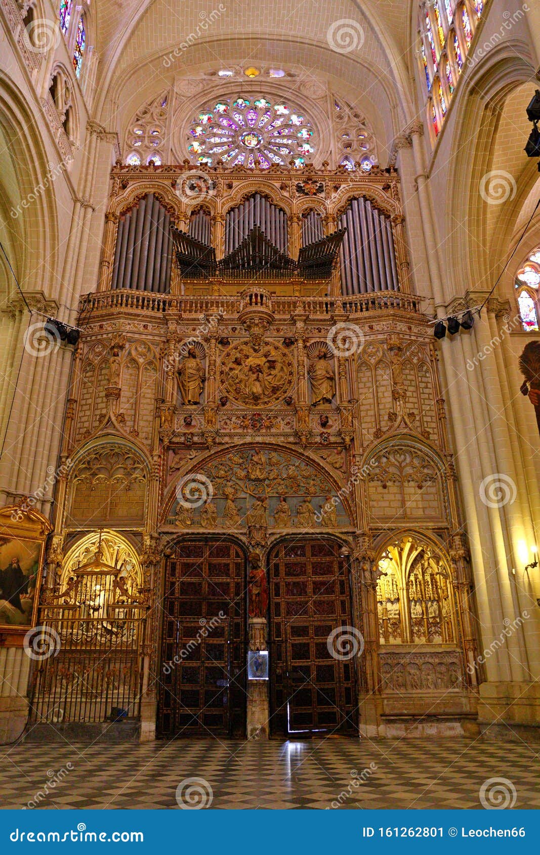 santa iglesia catedral primada de toledo, catedral primada santa maria de toledo, built in mudejar gothic style.