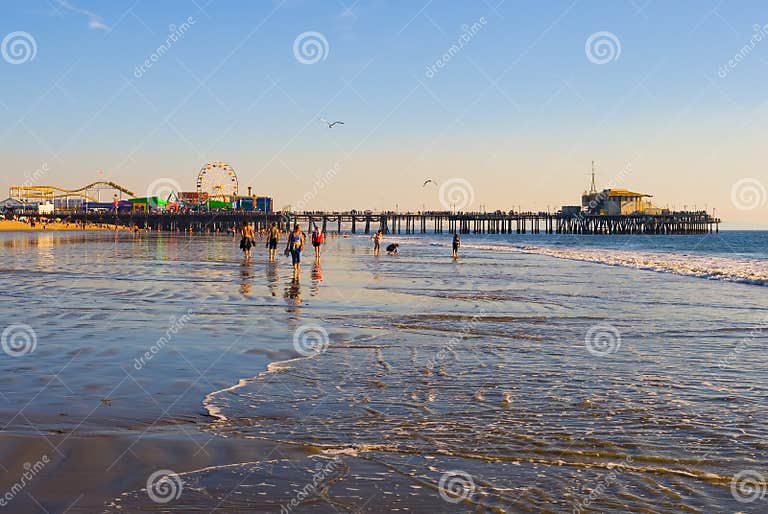 Santa Monica Beach editorial stock image. Image of ocean - 4256559