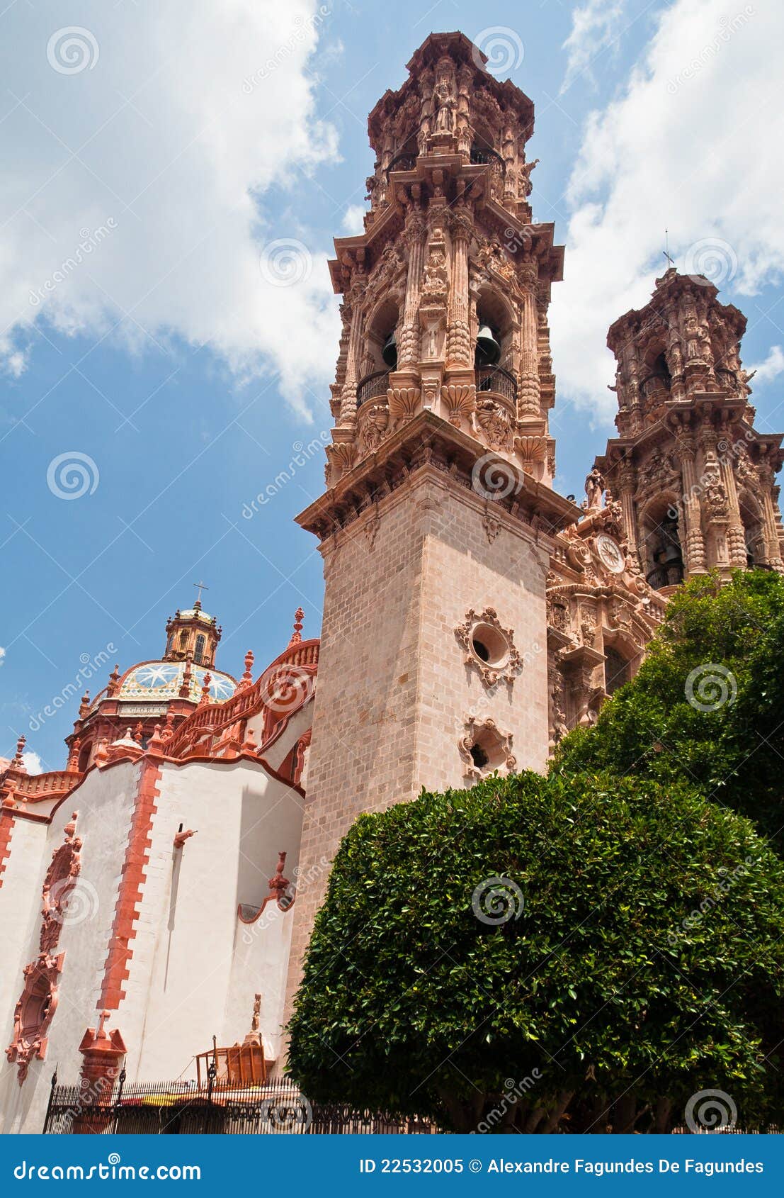 santa prisca church in taxco mexico