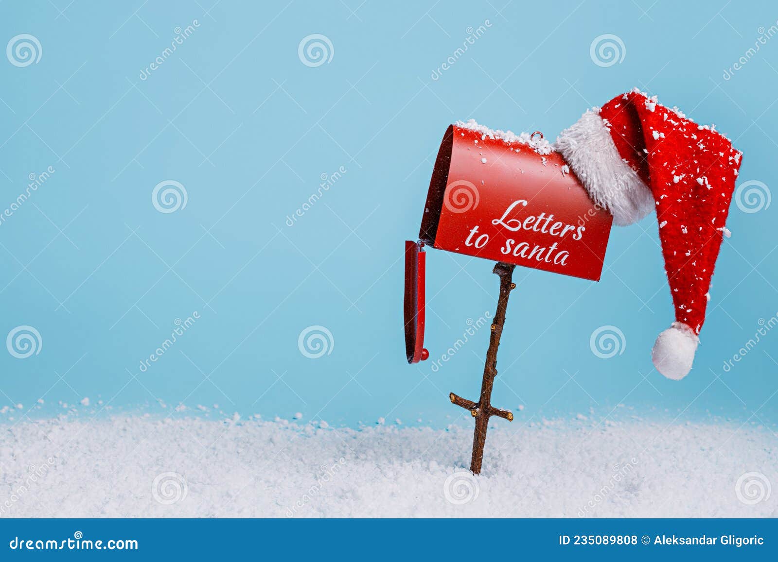 North Pole Mail Box Stock Illustrations – 126 North Pole Mail Box Stock  Illustrations, Vectors & Clipart - Dreamstime