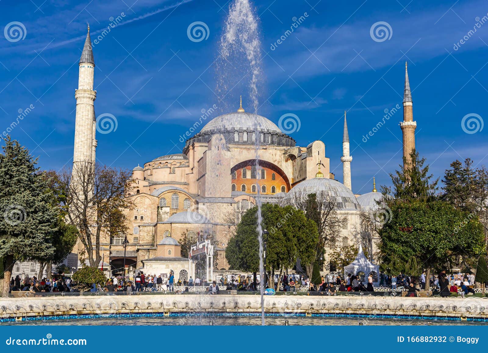 Santa Sofía En Estambul, Turquía Fotografía editorial - Imagen de iglesia,  recorrido: 166882932
