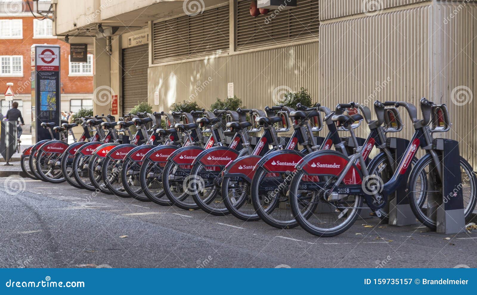Santander Bikes in London editorial photography. Image of electro 159735157