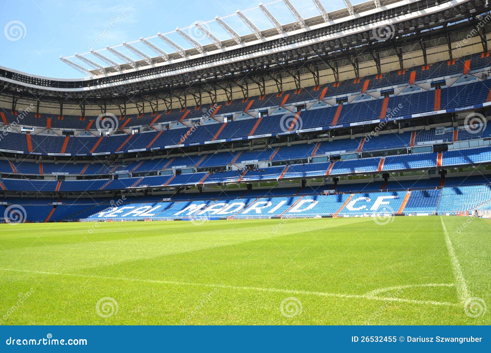 Soccer - UEFA Champions League - Group E - Real Madrid v Steaua Bucuresti -  Santiago Bernabeu Stock Photo - Alamy