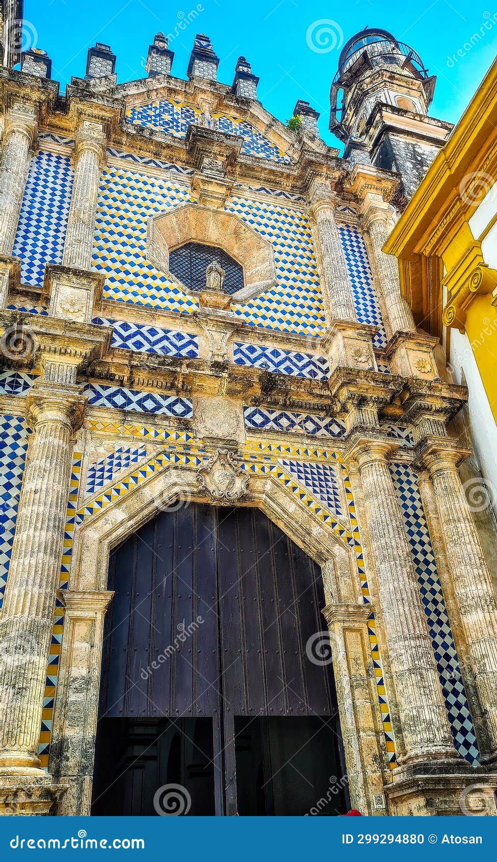 santo domingo church in oaxaca, mexico