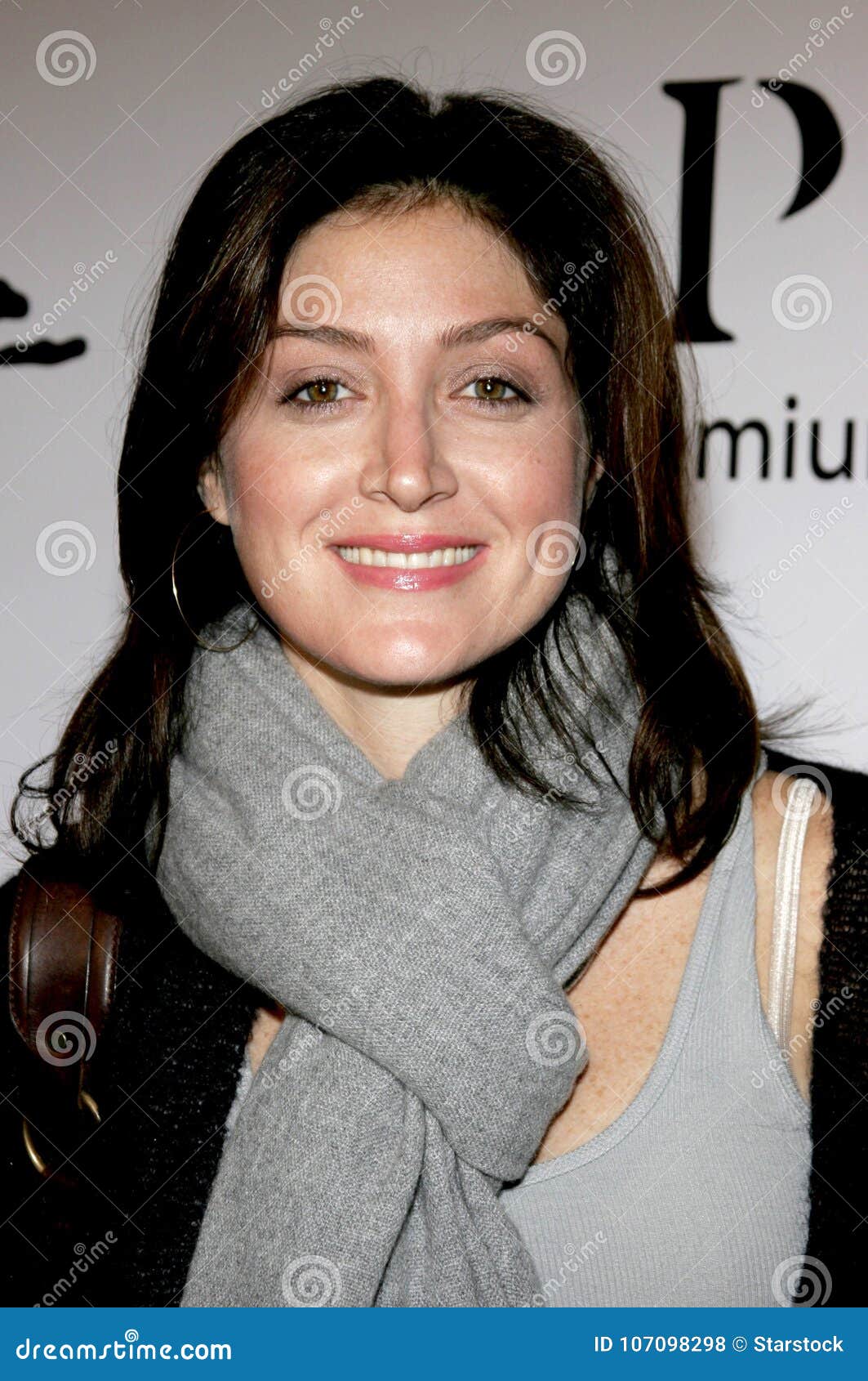 Photos of sasha alexander