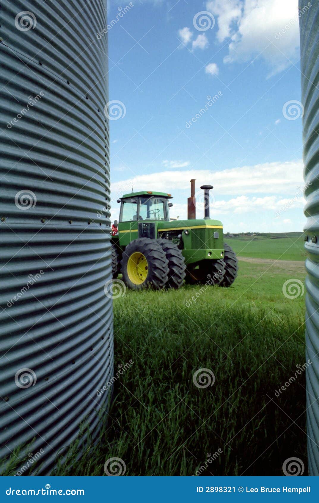 Saskatchewan Farm Canada editorial photo. Image of farm 2898321