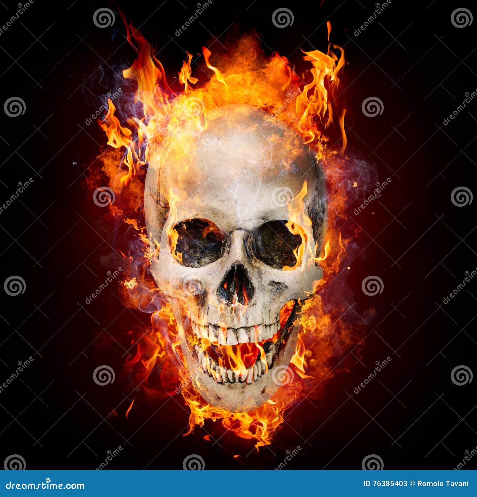 Satanischer Schadel In Den Flammen Stockbild Bild Von Alptraum Skelett 76385403