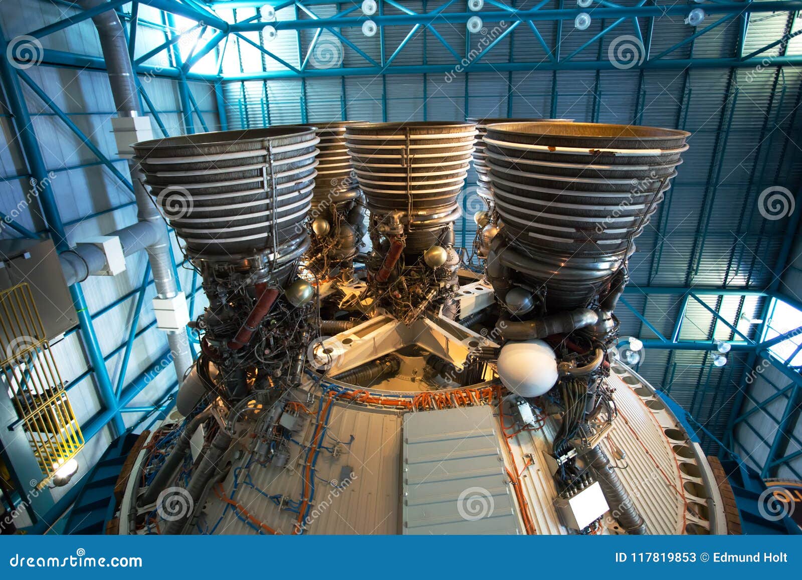 Saturn V Rocket Engine, Kennedy Center Photo stock éditorial Image du
