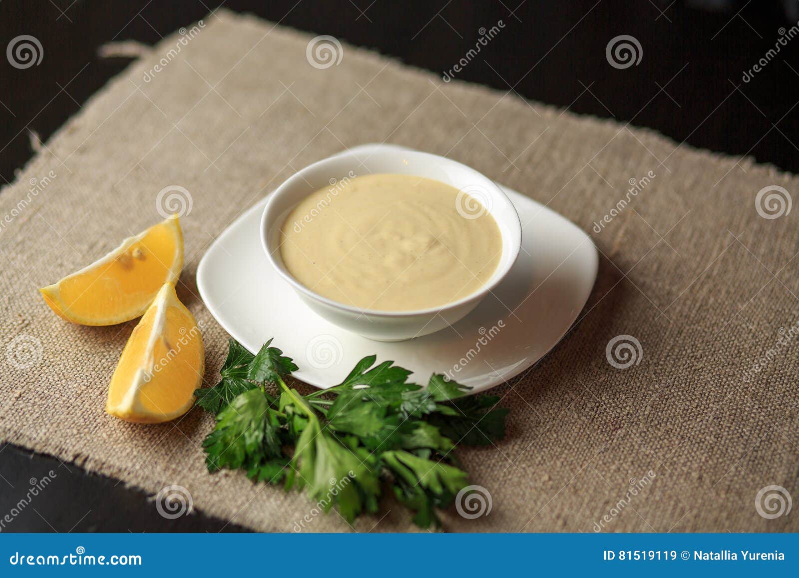 соус цезарь клипарт. сметанный соус пп. пп рецепт соуса для цезаря. сметанный соус пп. сметана с укропом.