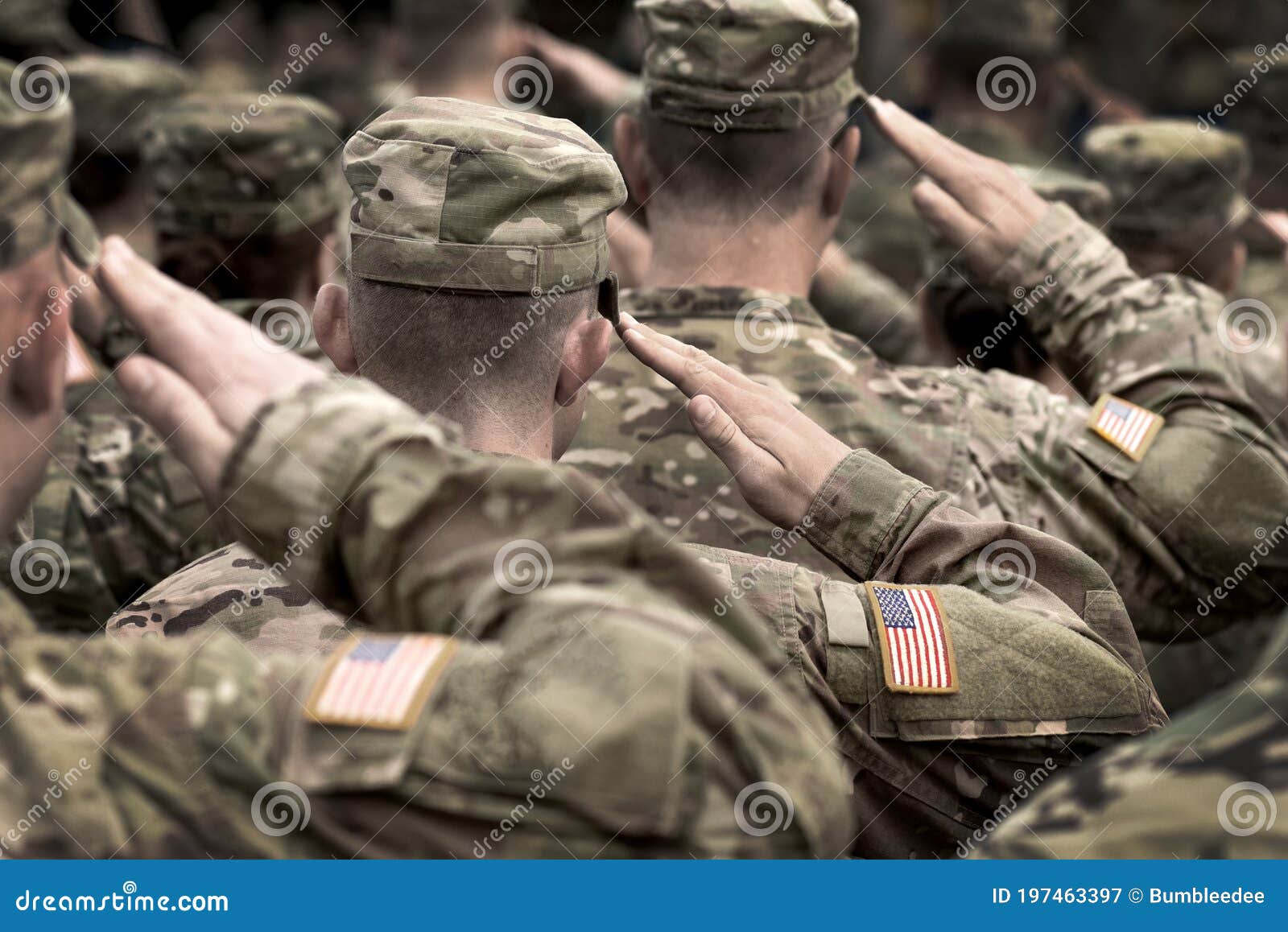 Uniforme Dobrado Do Soldado Do Exército Dos EUA Imagem de Stock - Imagem de  unido, verde: 117599491