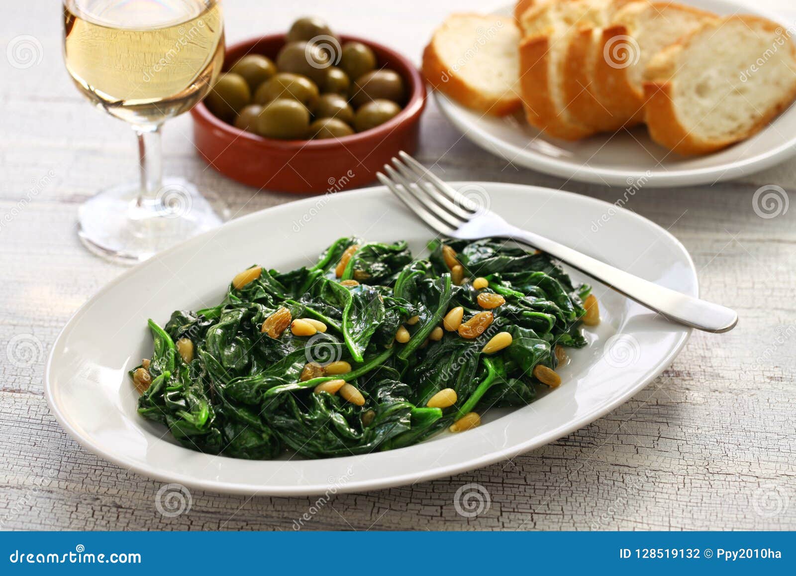 sauteed spinach with raisins and pine nuts, catalan spinach