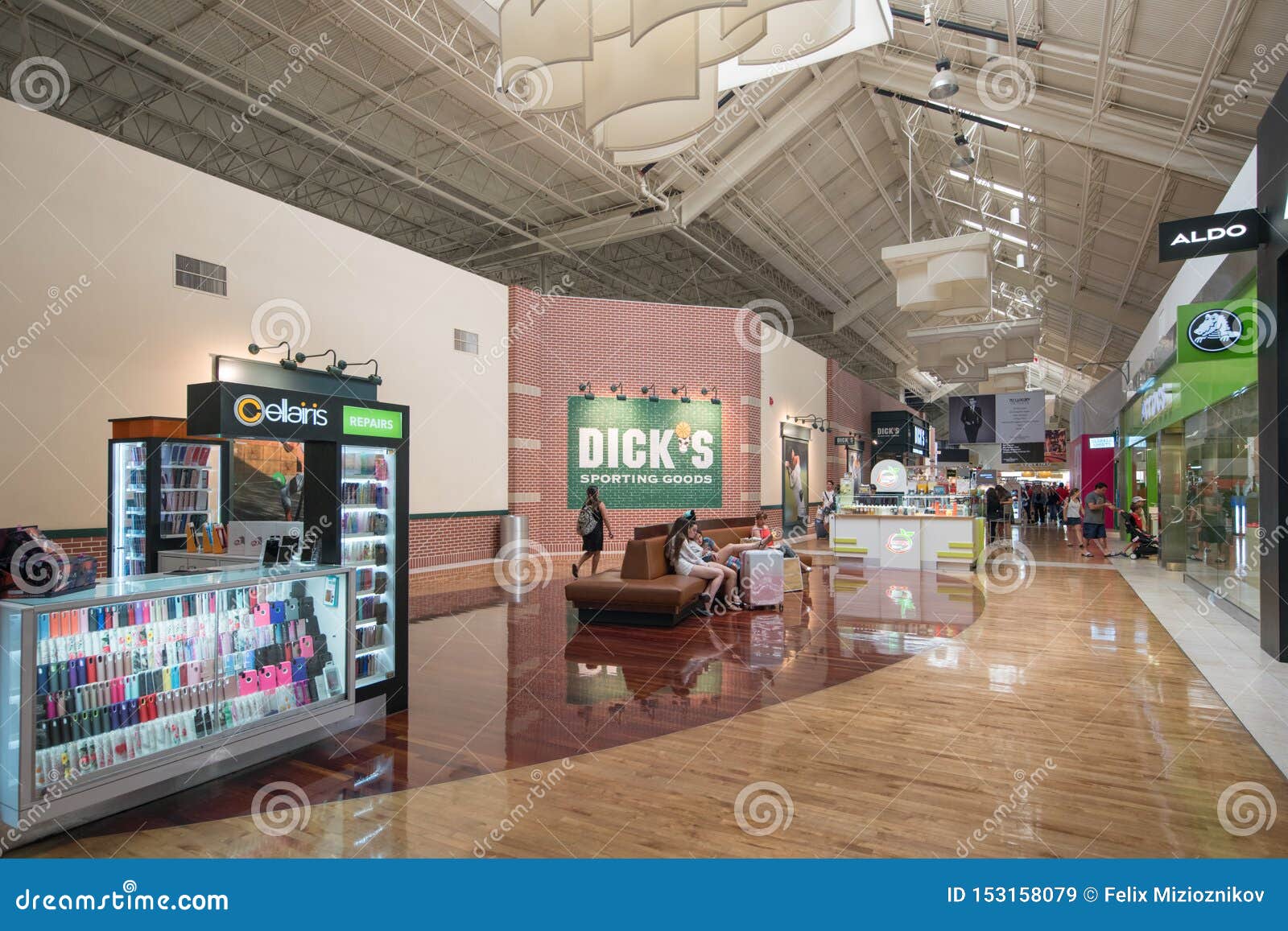 Interior of the Sawgrass Mills shopping mall (the 2nd largest in Florida),  Sunrise, Broward County, Florida, USA Stock Photo - Alamy