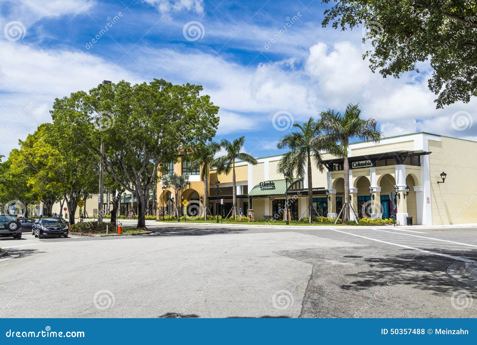 Sawgrass Mills Mall editorial stock photo. Image of health - 50357488