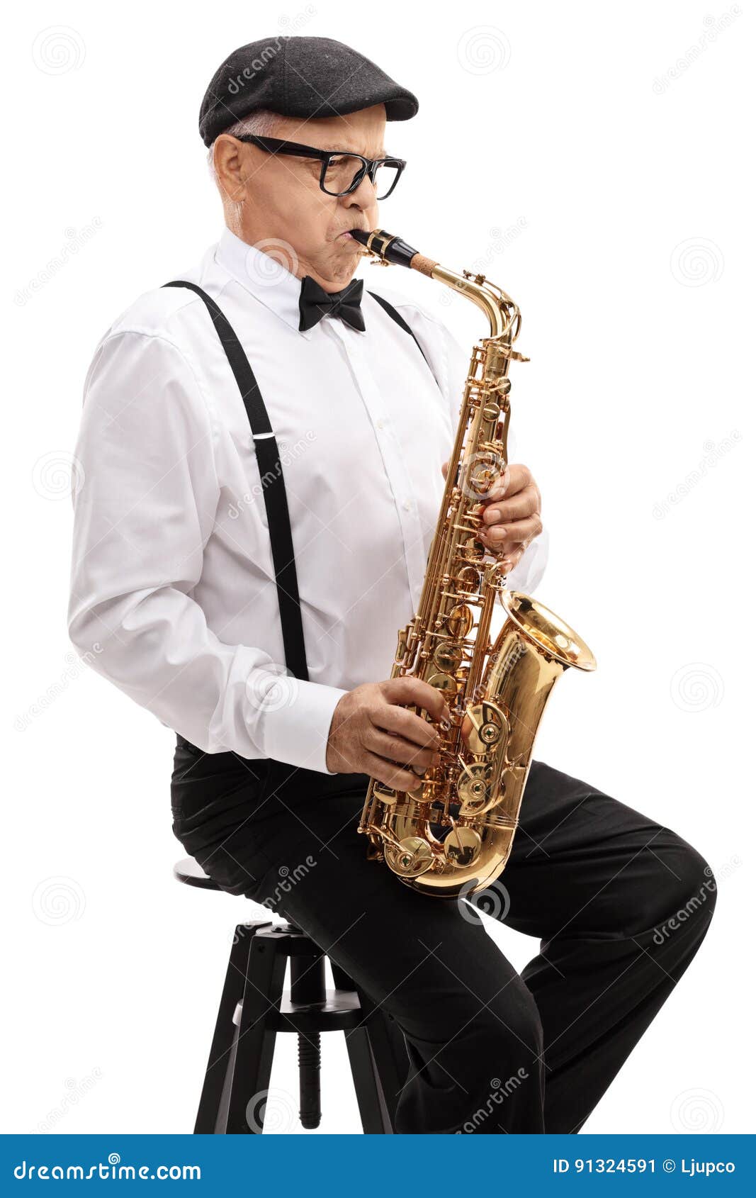 Saxophoniste Plus âgé S'asseyant Sur Une Chaise Et Jouer Image stock -  Image du lifestyle, présidence: 91324591