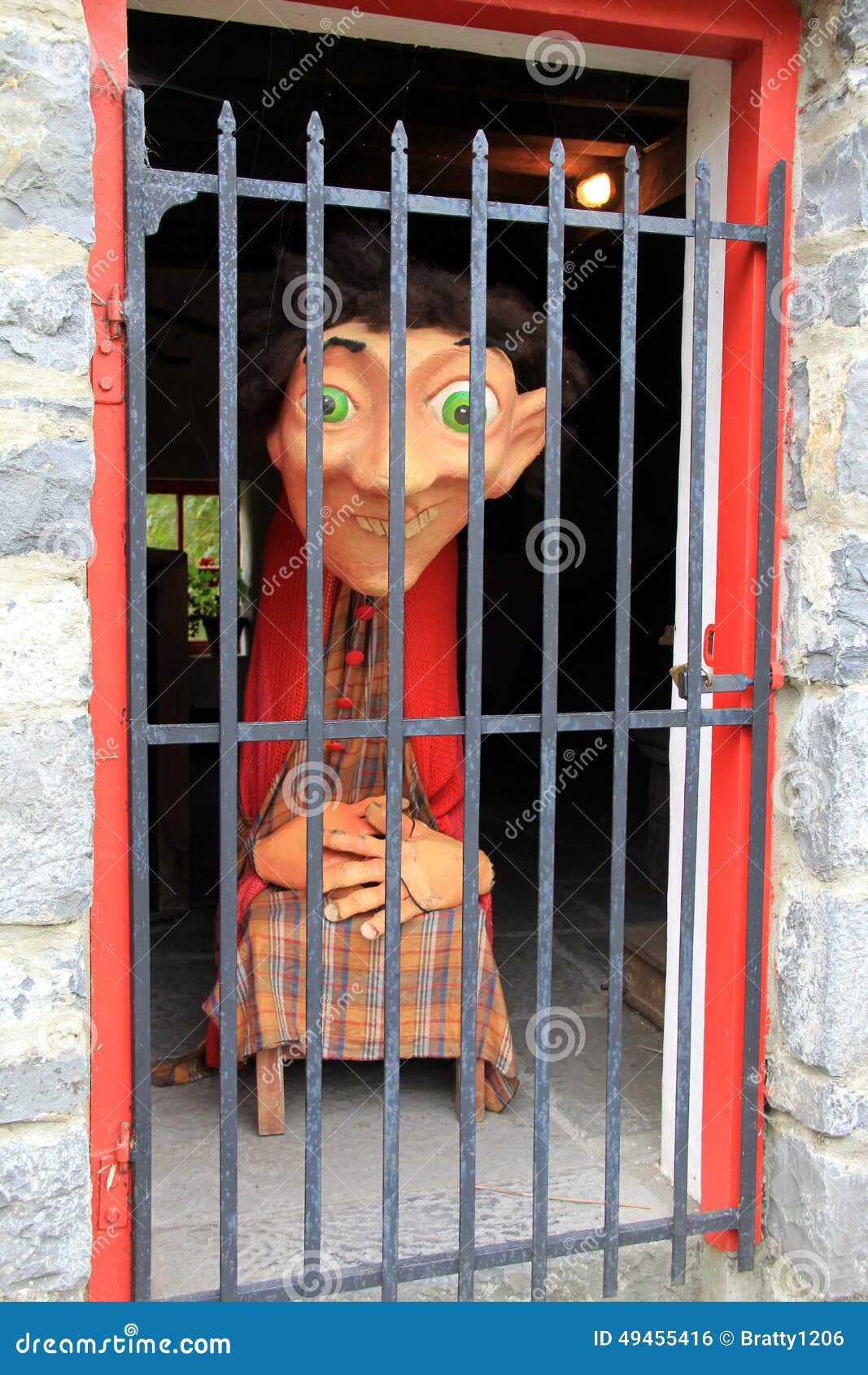 Avoir Images Scene Humoristique D Ogre Emprisonne Celebration De Halloween actualisé par