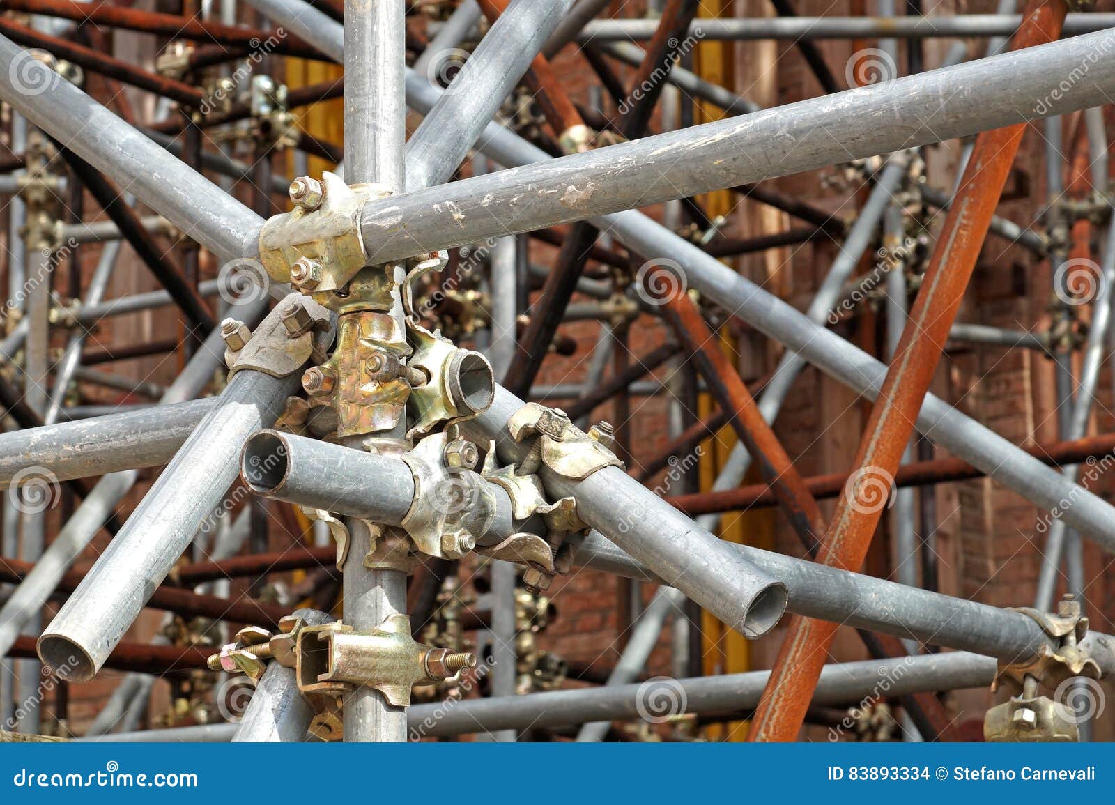 Scaffolding Pipe Clamp and Parts, an Important Part of Building