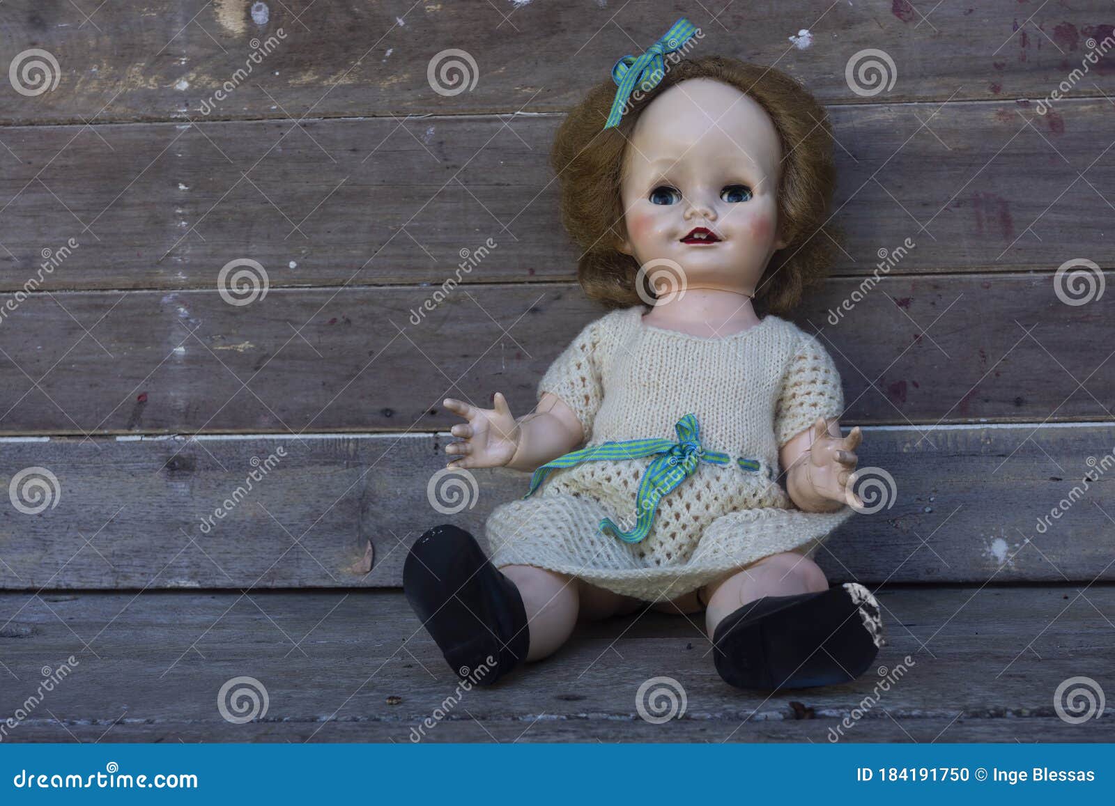 Creepy Doll Decor for Halloween - Morena's Corner