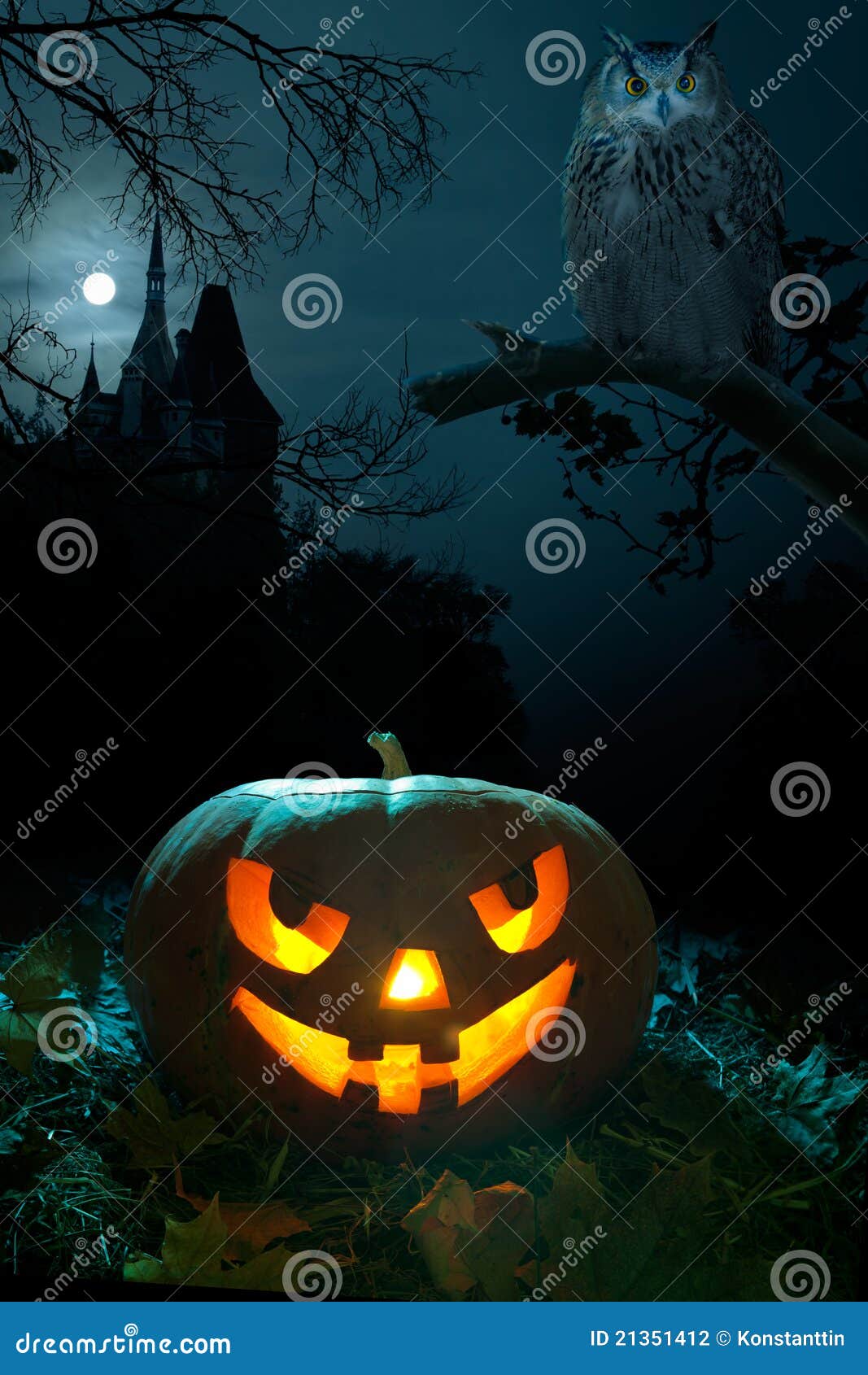 scary pumpkin on halloween nigh