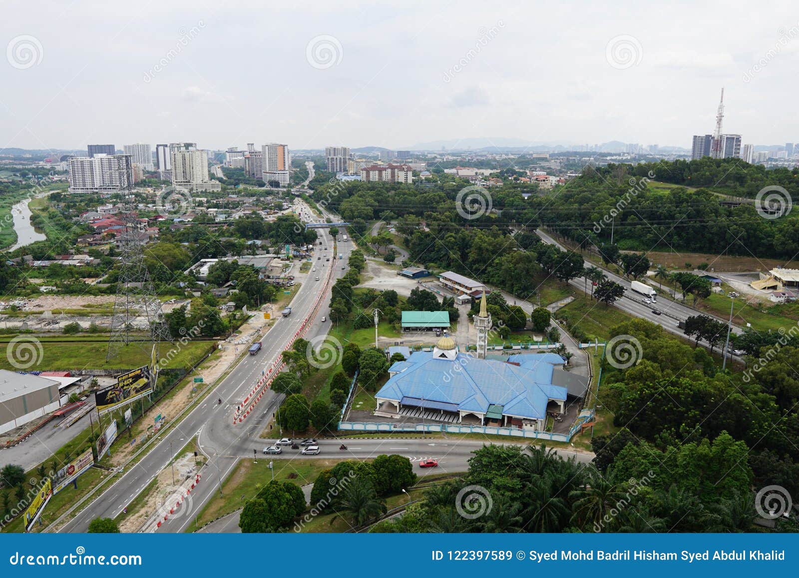 Batu Tiga Photos Free Royalty Free Stock Photos From Dreamstime