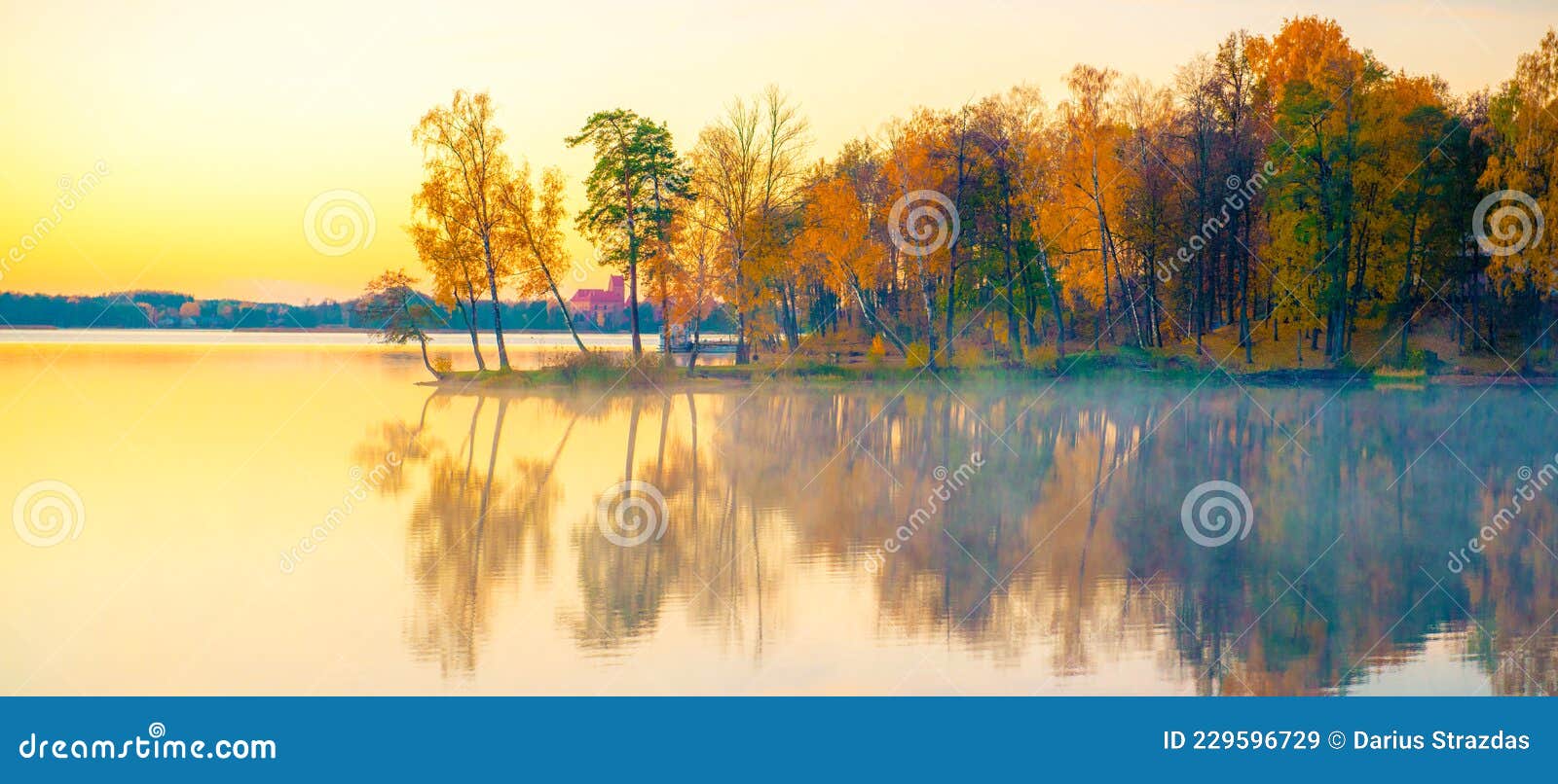 Scenic Beautiful Fall Autumn Lake Landscape Scenery at Sundown Stock Image  - Image of background, beautiful: 229596729